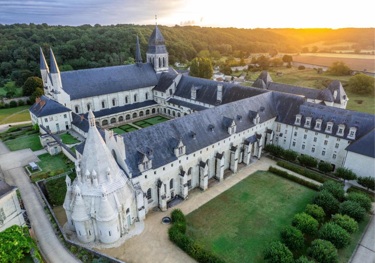 Les Logis Du Forgeron, Gites De Groupe Entre Loire & Vignes Saint-Jean-des-Mauvrets Kültér fotó
